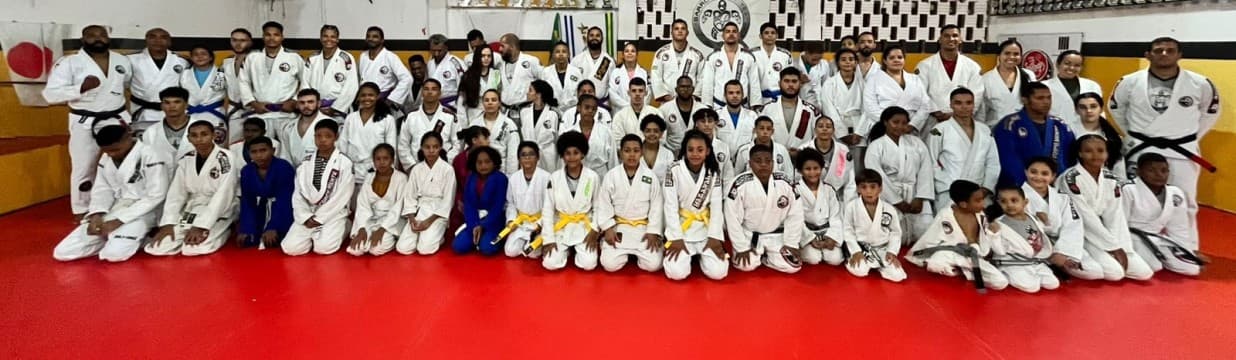 Exterior or interior of Academia Corpo e Mente Berimbau Barros Fight Team