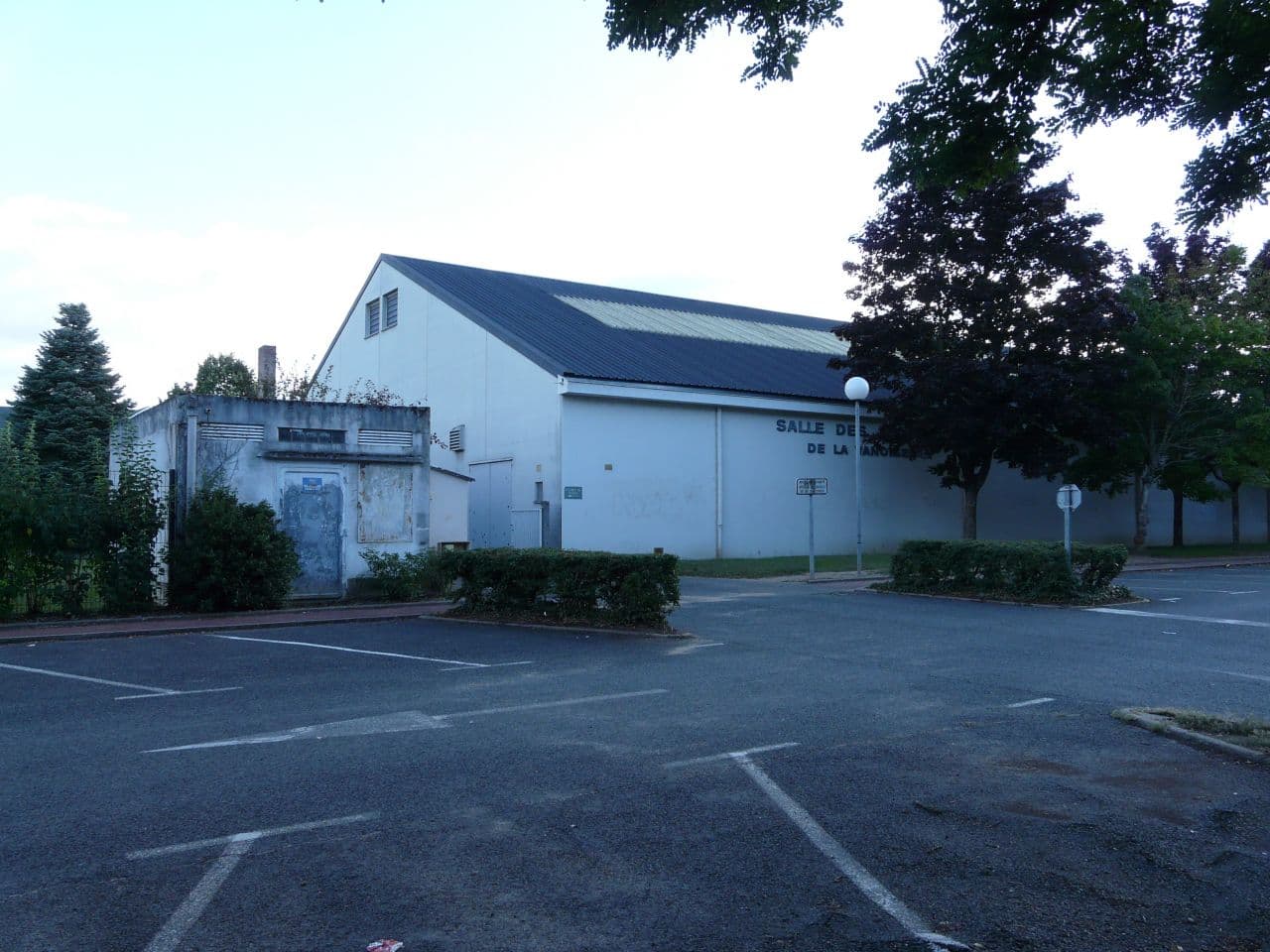 Exterior or interior of Association Judo Olivet