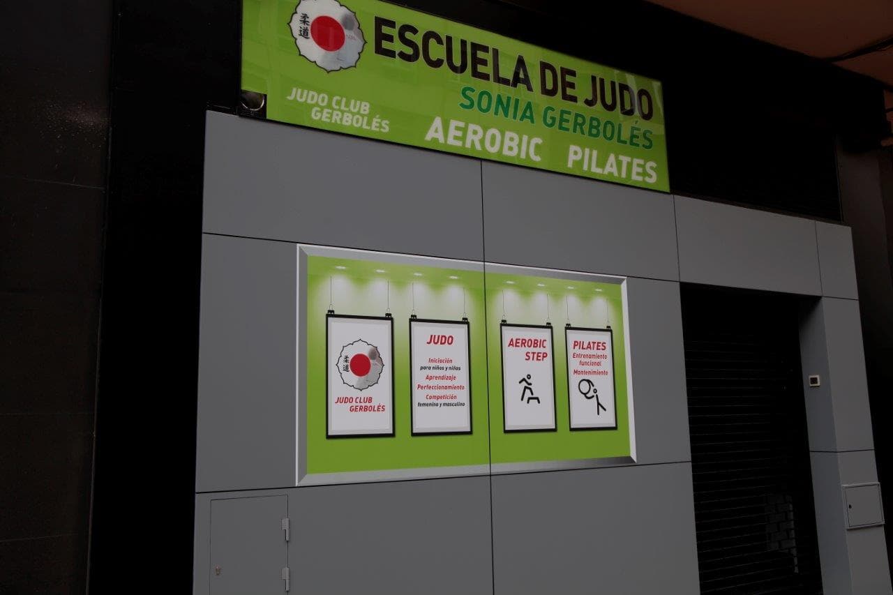 Exterior or interior of Escuela de Judo Sonia Gerboles
